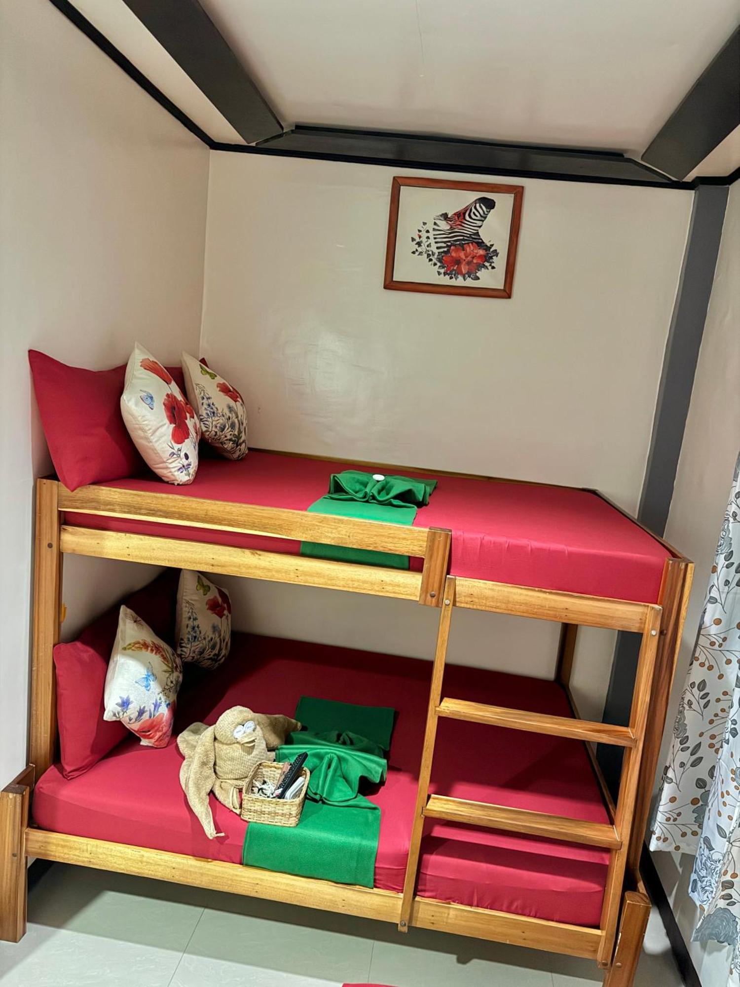 Lolo Bob'S Bed And Breakfast Ел Нидо Екстериор снимка